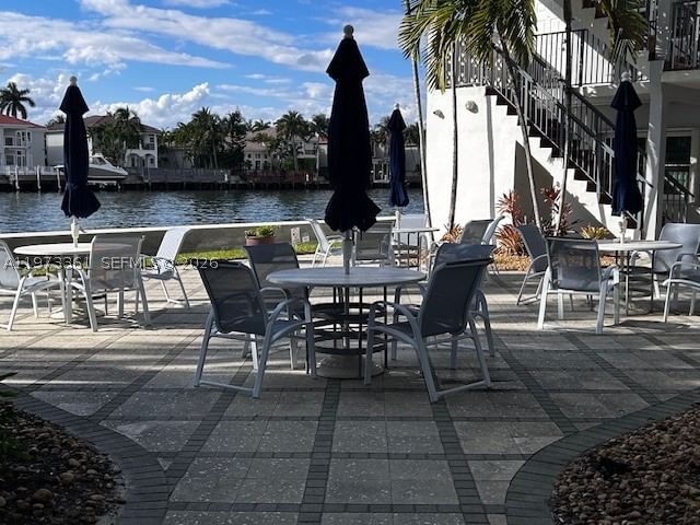 Real estate property located at 2200 Ocean Dr N102, Broward, Waterway @ Hollywood Beac, Hollywood, FL