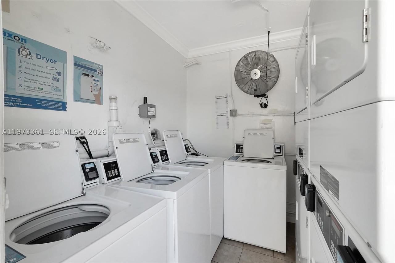 Real estate property located at 2200 Ocean Dr N102, Broward, Waterway @ Hollywood Beac, Hollywood, FL