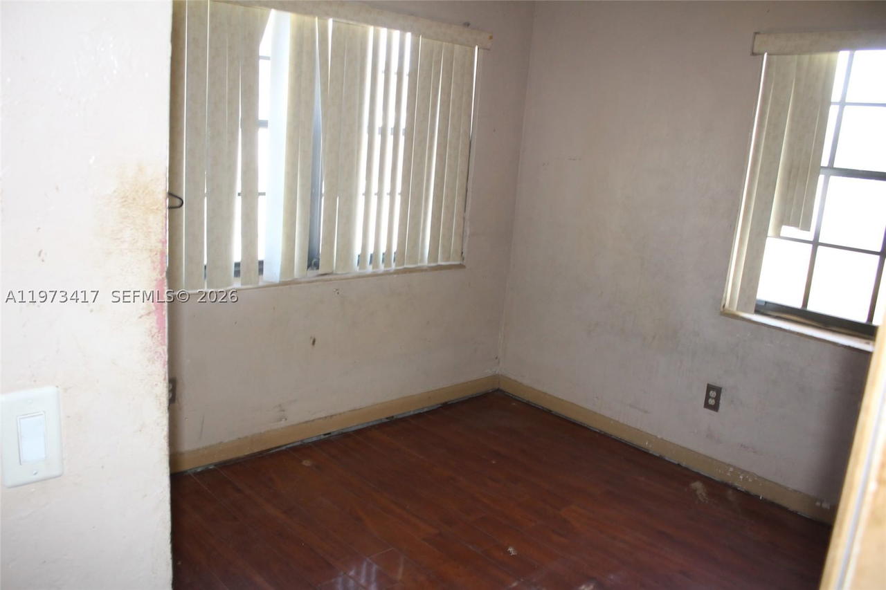 Real estate property located at 5940 21st Ave, Miami-dade, Ridgeway, Miami, FL