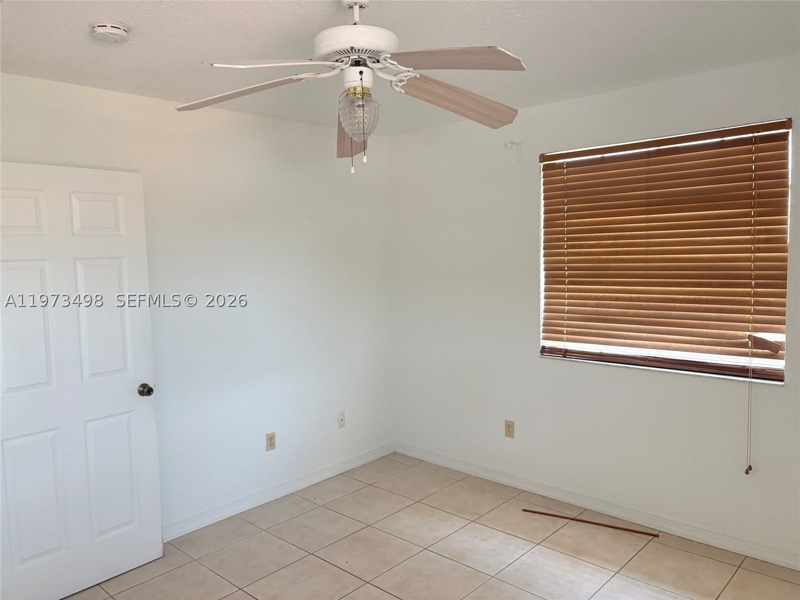 Real estate property located at 18304 68th Ave C, Miami-dade, La Hacienda Country Club, Hialeah, FL
