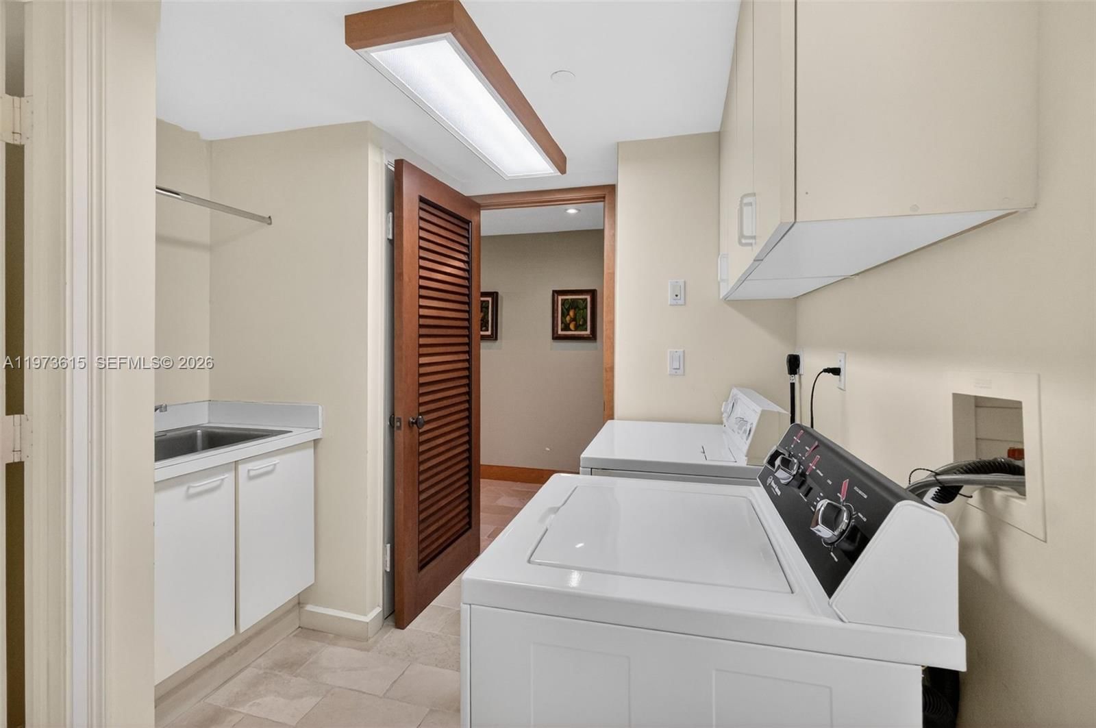 Real estate property located at 430 Grand Bay Dr #801, Miami-dade, Grand Bay Tower Condo, Key Biscayne, FL