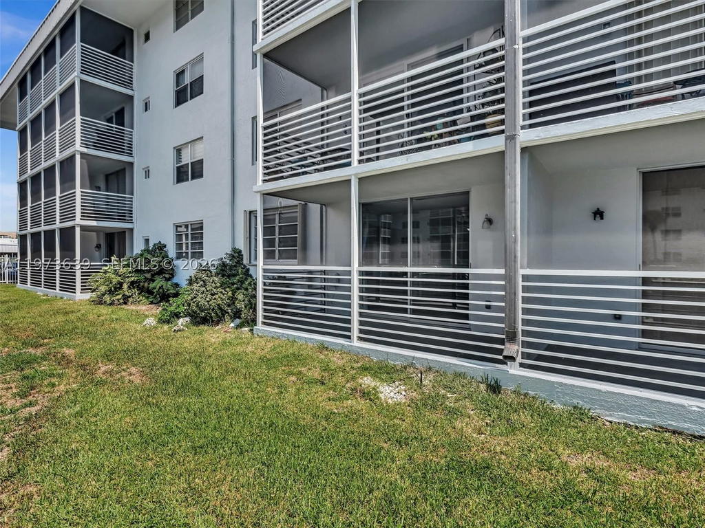 Real estate property located at 3600 170th St #102, Miami-dade, Eden Isles Condo # 4, North Miami Beach, FL