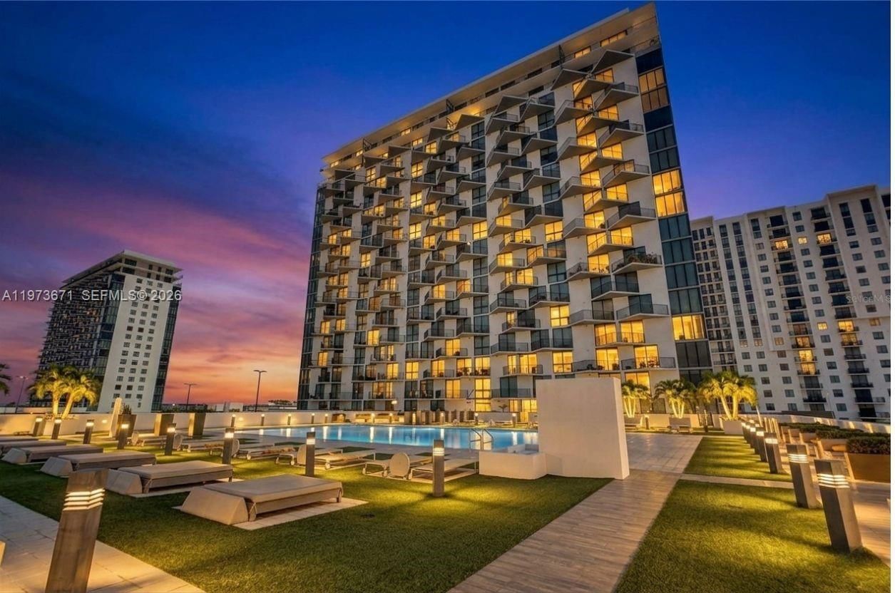 Real estate property located at 5252 85th Ave #311, Miami-dade, 5252 Paseo Condo, Doral, FL