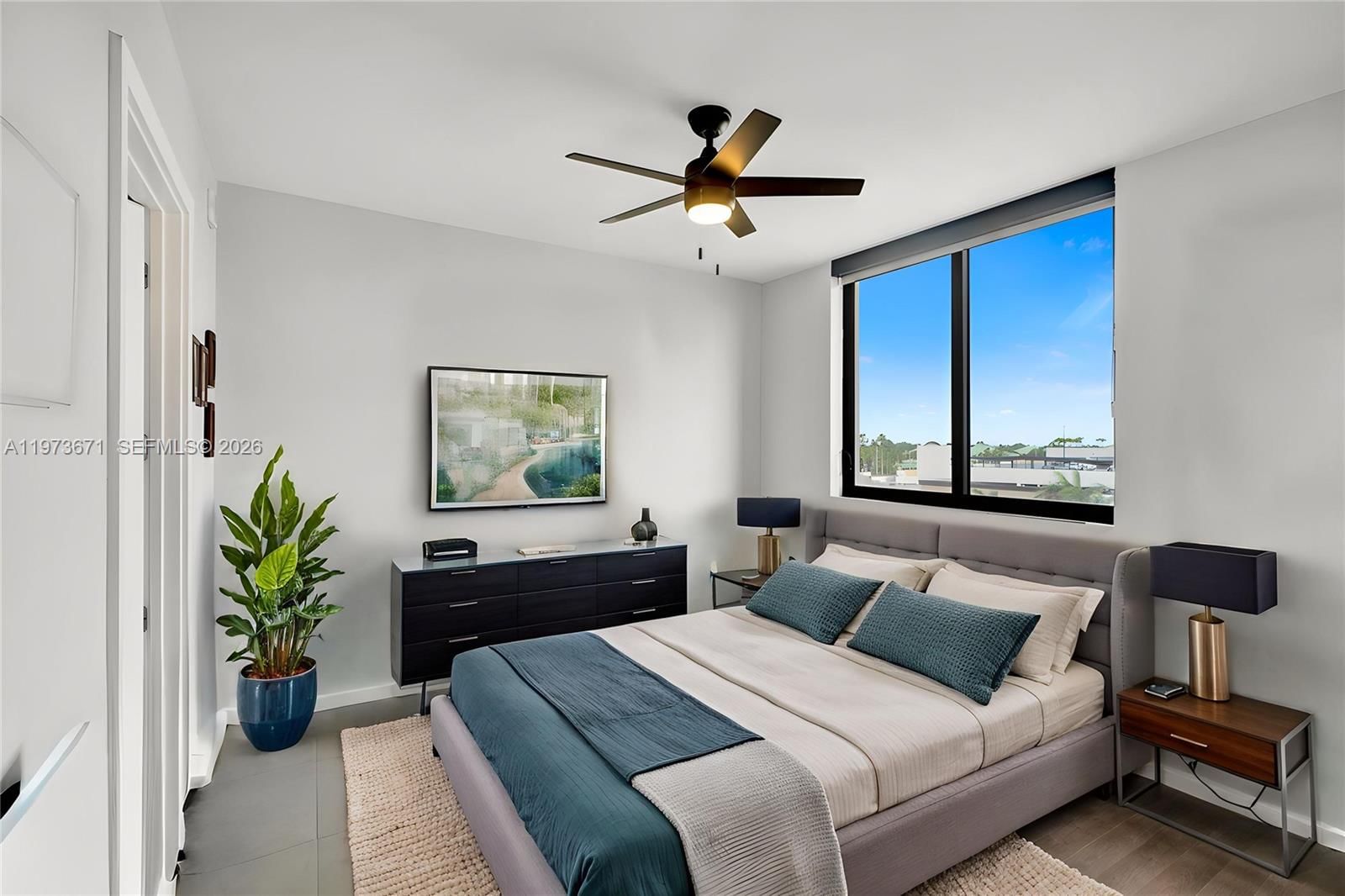 Real estate property located at 5252 85th Ave #311, Miami-dade, 5252 Paseo Condo, Doral, FL