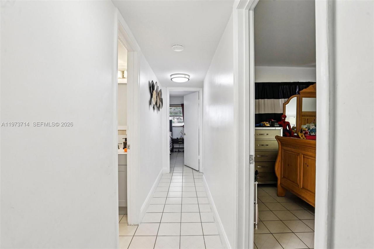 Real estate property located at 5930 25th Ct #104, Miami-dade, Villas De Marbella Condo, Hialeah, FL