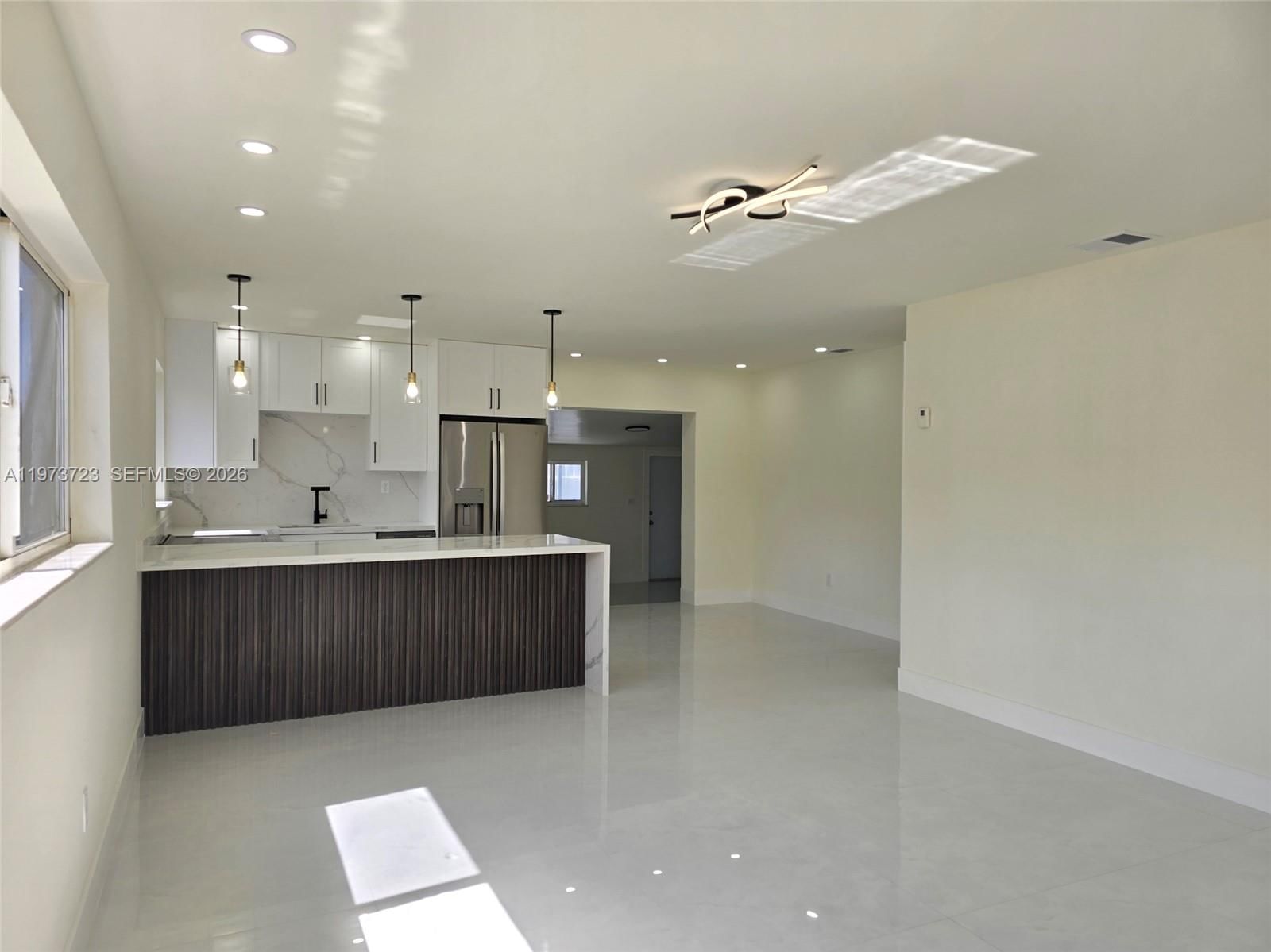 Real estate property located at 571 54th St, Miami-dade, Saratoga Heights Addn No, Hialeah, FL