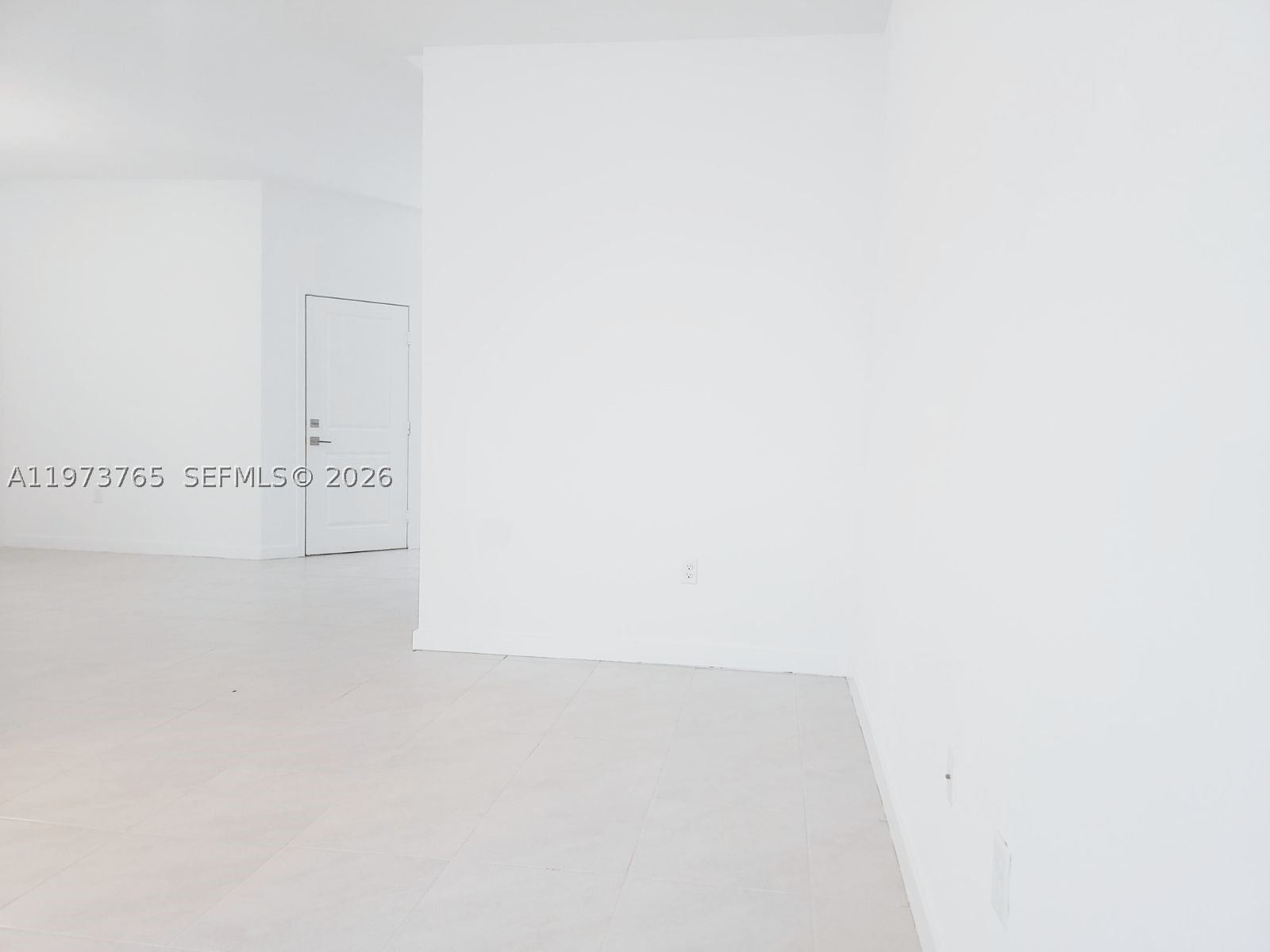 Real estate property located at 1363 208th Ter, Miami-dade, Walden Place, Miami Gardens, FL