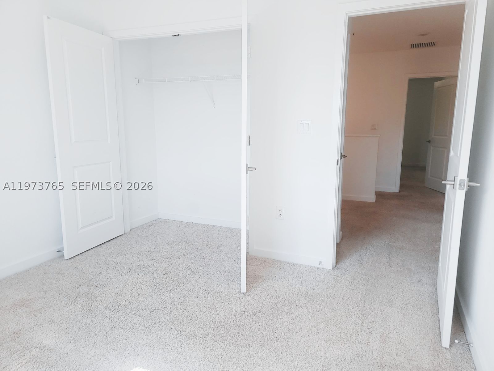Real estate property located at 1363 208th Ter, Miami-dade, Walden Place, Miami Gardens, FL