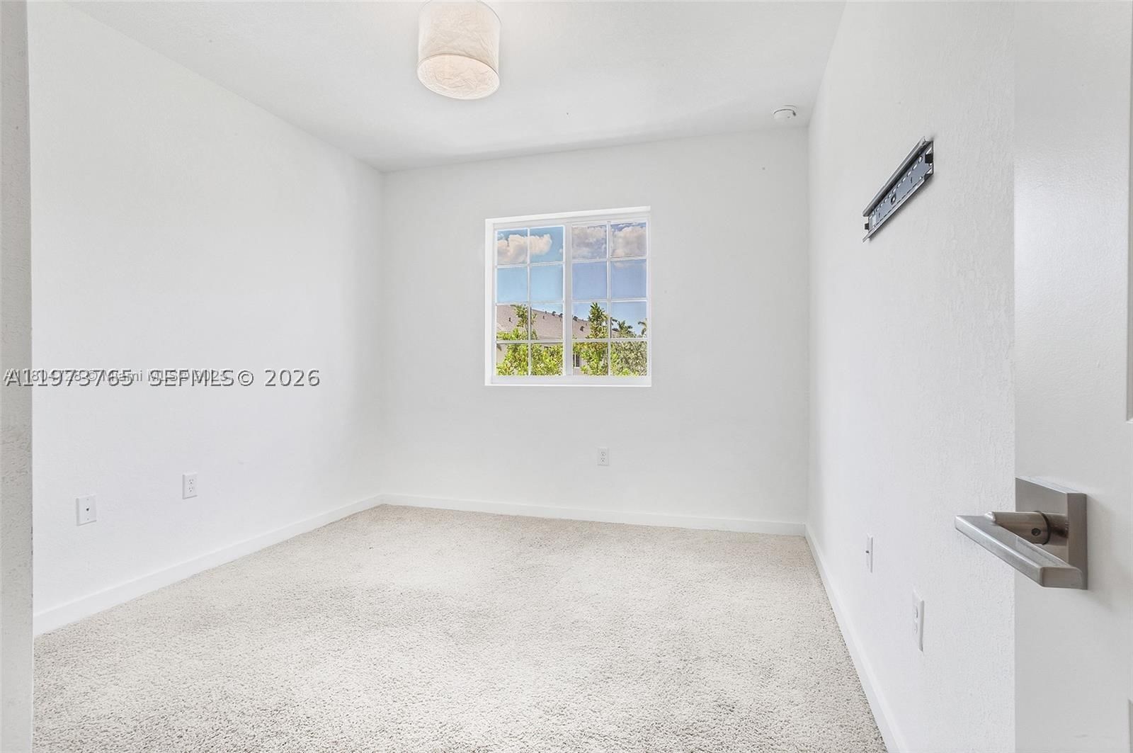 Real estate property located at 1363 208th Ter, Miami-dade, Walden Place, Miami Gardens, FL