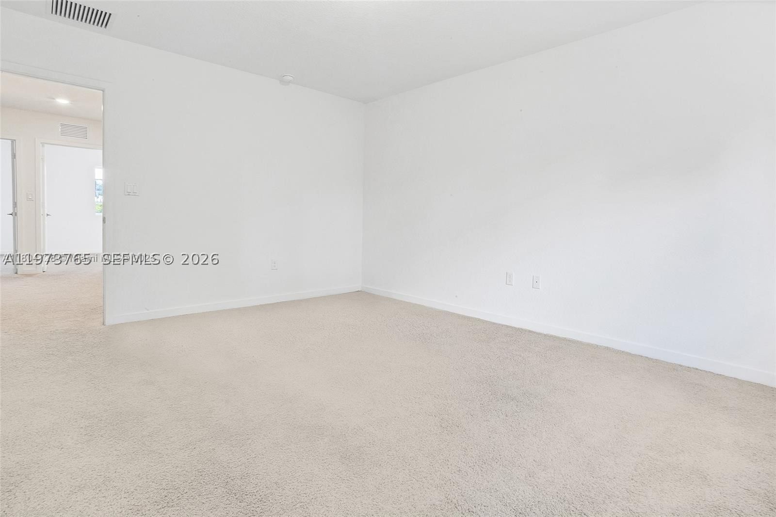 Real estate property located at 1363 208th Ter, Miami-dade, Walden Place, Miami Gardens, FL