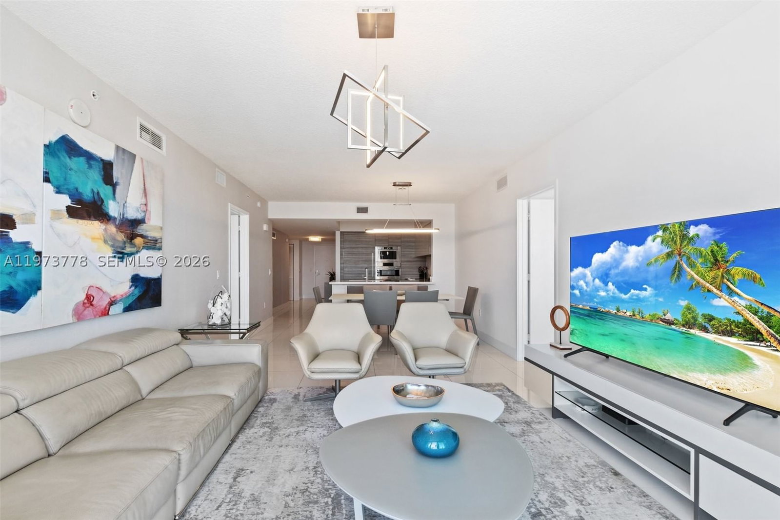 Real estate property located at 300 Sunny Isles Blvd #4-1705, Miami-dade, Parque Towers Condo, Sunny Isles Beach, FL