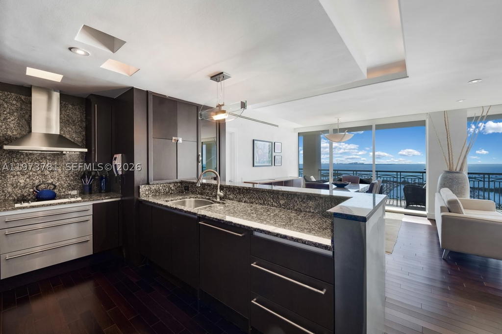 Real estate property located at 3400 27th Ave #2102, Miami-dade, The Tower Residences Cond, Miami, FL