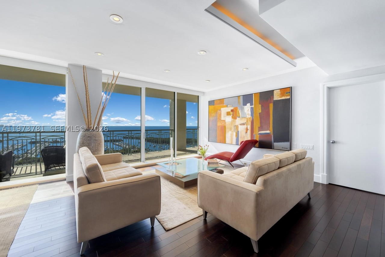 Real estate property located at 3400 27th Ave #2102, Miami-dade, The Tower Residences Cond, Miami, FL