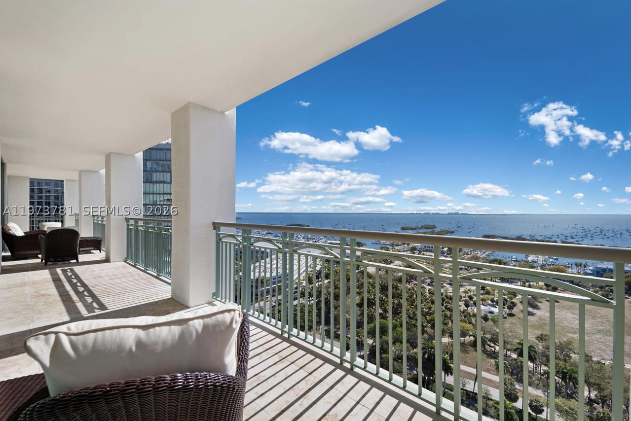 Real estate property located at 3400 27th Ave #2102, Miami-dade, The Tower Residences Cond, Miami, FL