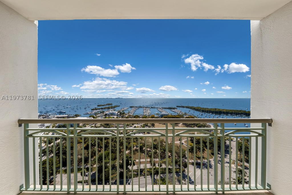 Real estate property located at 3400 27th Ave #2102, Miami-dade, The Tower Residences Cond, Miami, FL