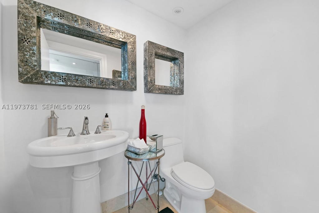 Real estate property located at 3400 27th Ave #2102, Miami-dade, The Tower Residences Cond, Miami, FL