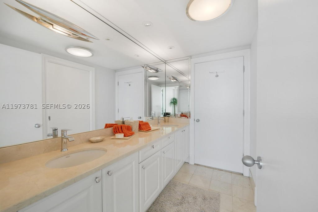 Real estate property located at 3400 27th Ave #2102, Miami-dade, The Tower Residences Cond, Miami, FL
