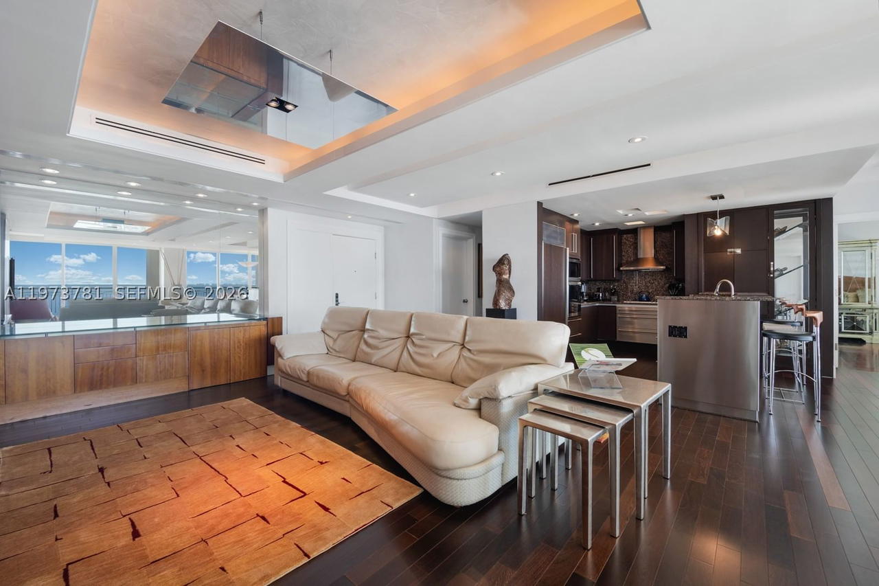 Real estate property located at 3400 27th Ave #2102, Miami-dade, The Tower Residences Cond, Miami, FL