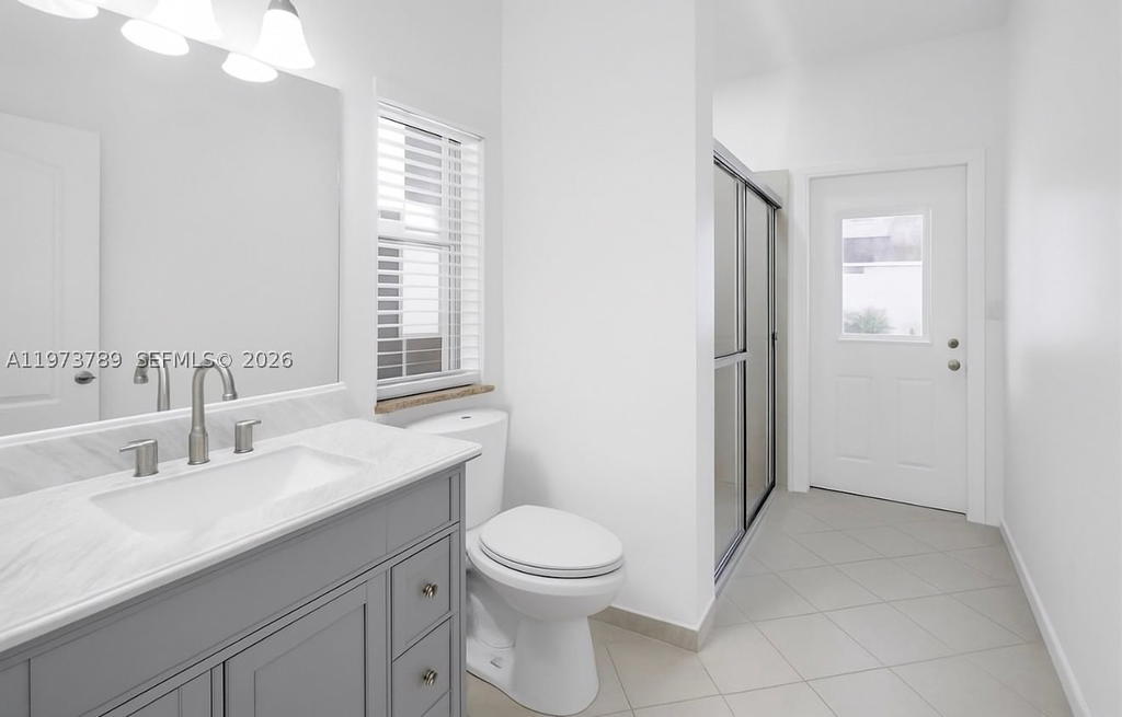Real estate property located at 5051 163rd Ct, Miami-dade, Laroc Estates, Miami, FL