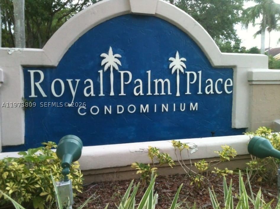 Real estate property located at 10630 157th Ct #202, Miami-dade, Royal Palm Place, Miami, FL