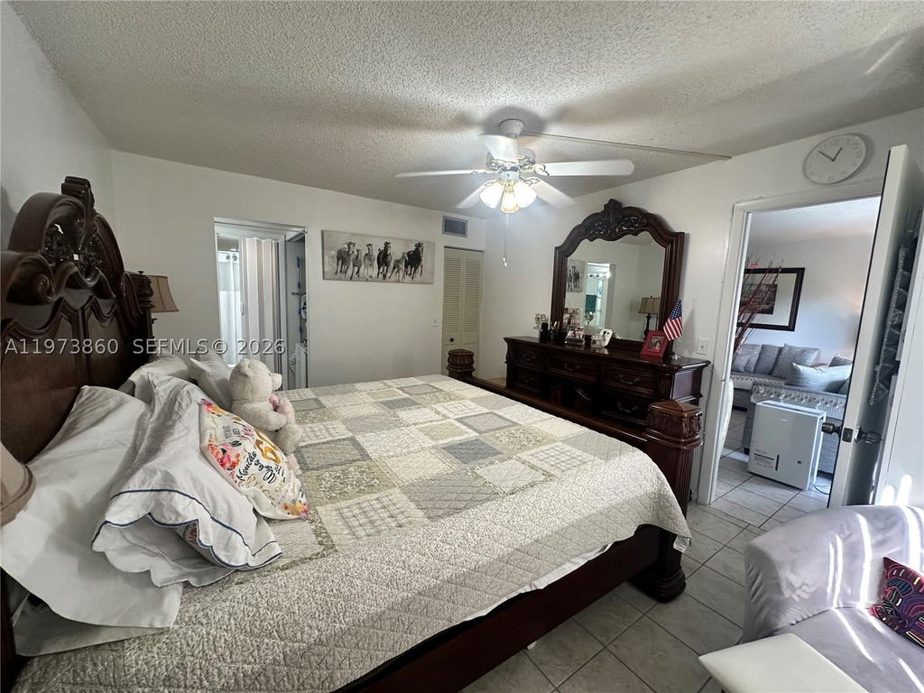 Real estate property located at 10434 Sunrise Lakes Blvd #102, Broward, Sunrise Lakes 218 Condo, Sunrise, FL