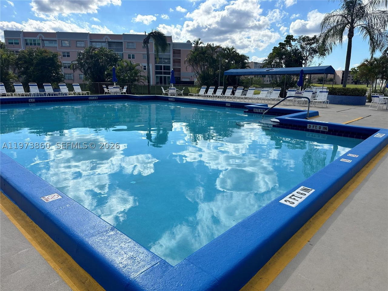 Real estate property located at 10434 Sunrise Lakes Blvd #102, Broward, Sunrise Lakes 218 Condo, Sunrise, FL