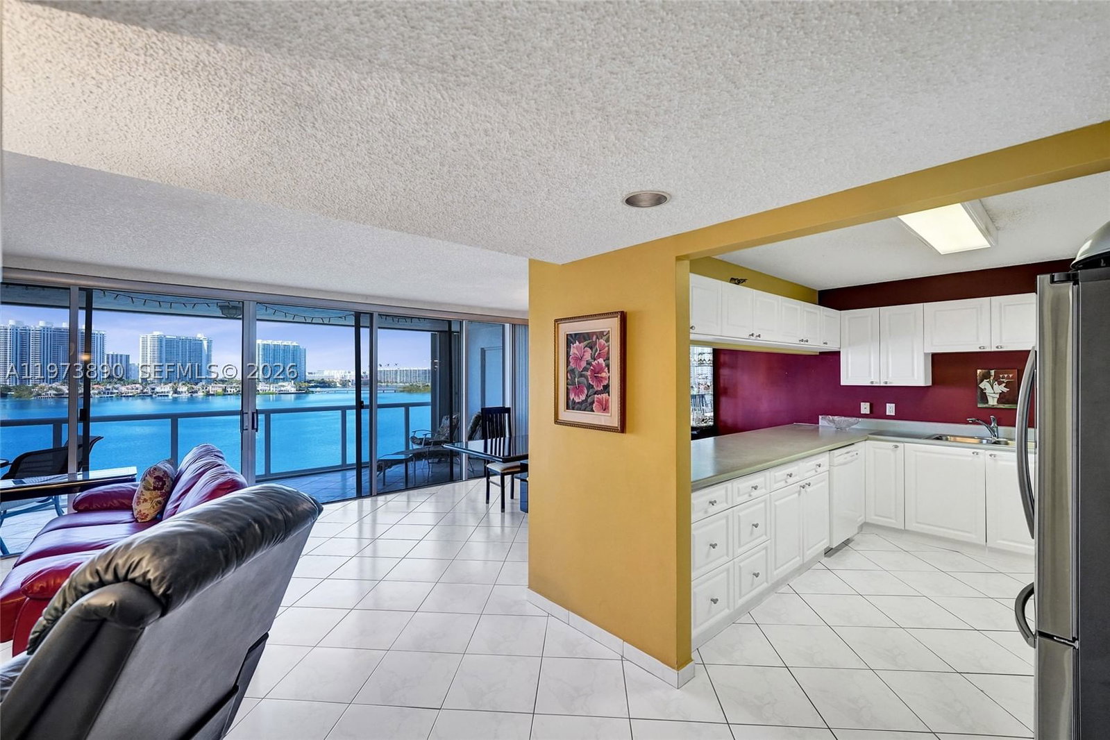 Real estate property located at 17700 Bay Rd #805, Miami-dade, Le Maisonneuve Condo, Sunny Isles Beach, FL