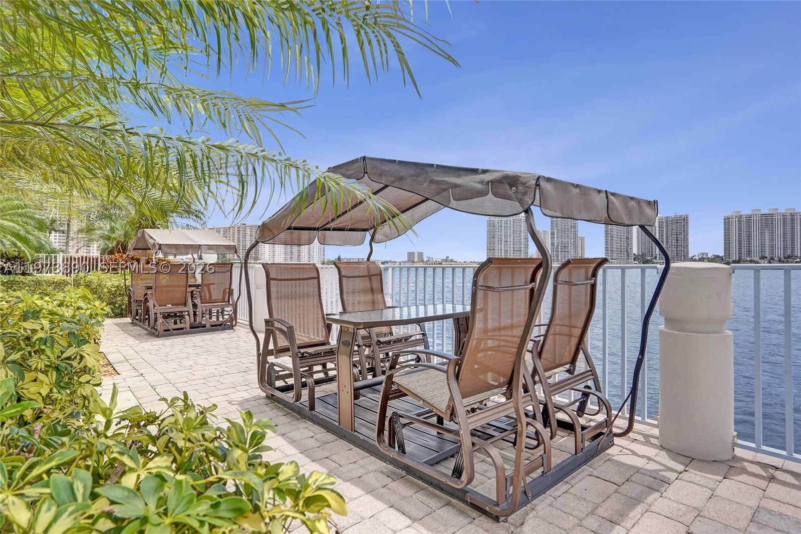 Real estate property located at 17700 Bay Rd #805, Miami-dade, Le Maisonneuve Condo, Sunny Isles Beach, FL