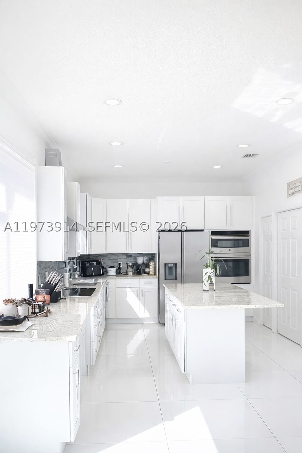 Real estate property located at 2150 100th Ave, Broward, Lakes At Pembroke, Pembroke Pines, FL