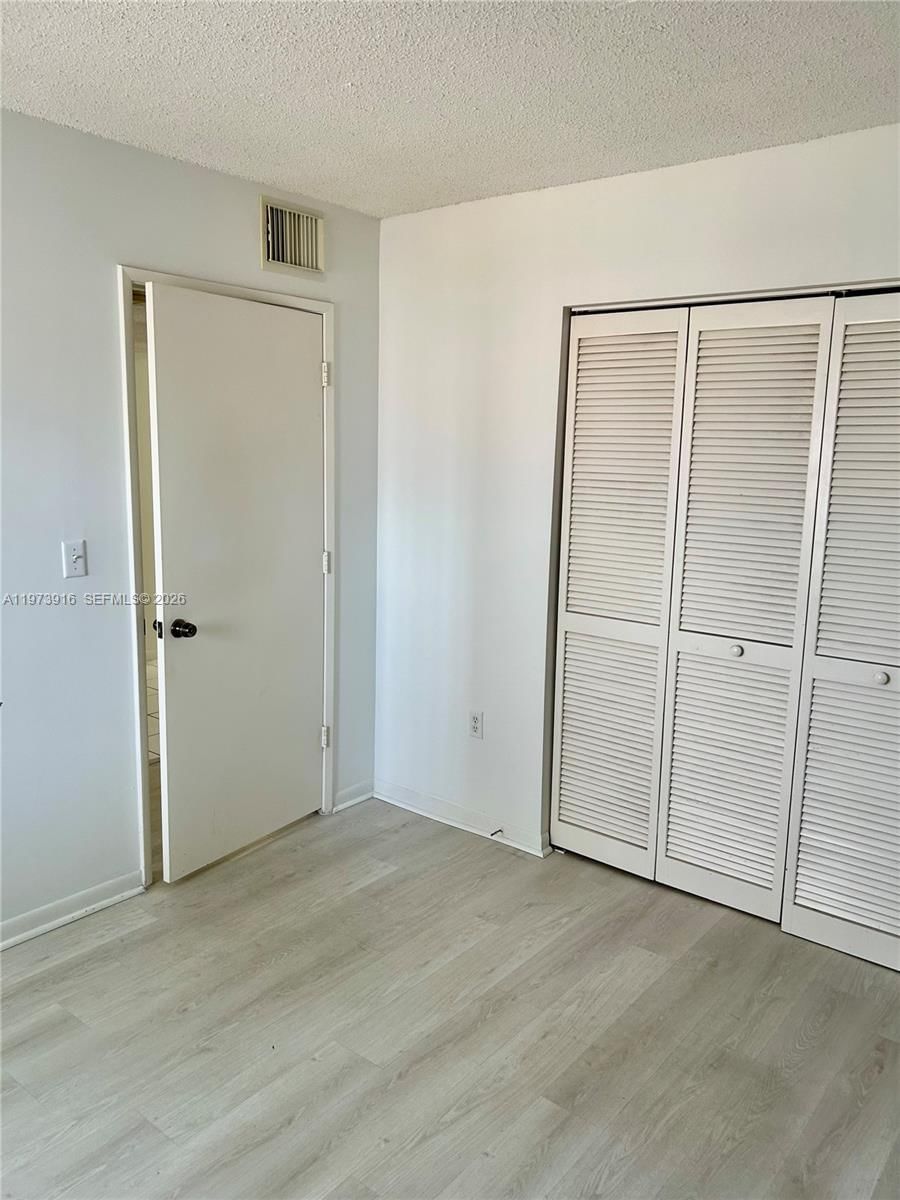 Real estate property located at 4712 114th Ave #102, Miami-dade, Villa Doral Condo No 4, Doral, FL