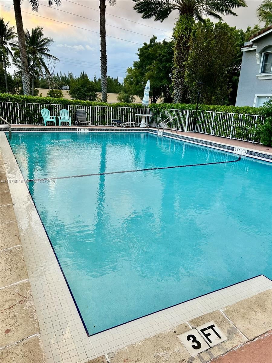 Real estate property located at 4712 114th Ave #102, Miami-dade, Villa Doral Condo No 4, Doral, FL