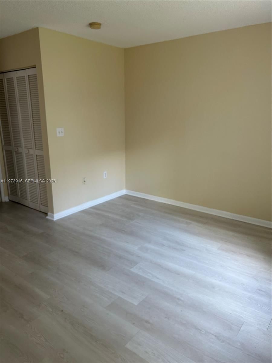 Real estate property located at 4712 114th Ave #102, Miami-dade, Villa Doral Condo No 4, Doral, FL