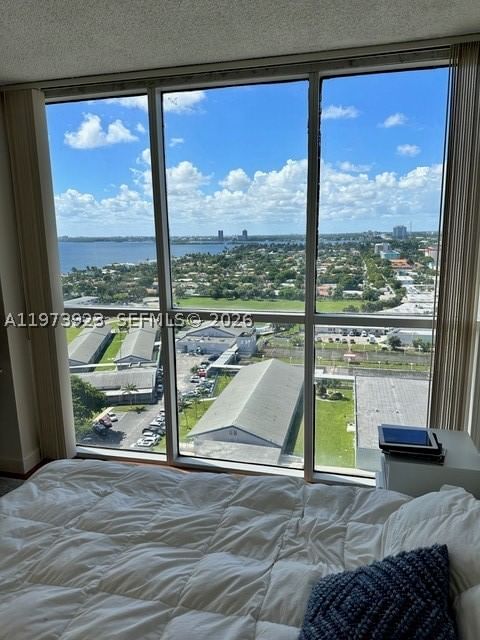 Real estate property located at 7601 Treasure Dr #1905, Miami-dade, The Grandview Palace Cond, North Bay Village, FL