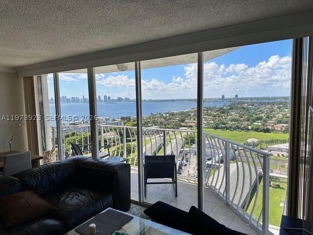 Real estate property located at 7601 Treasure Dr #1905, Miami-dade, The Grandview Palace Cond, North Bay Village, FL