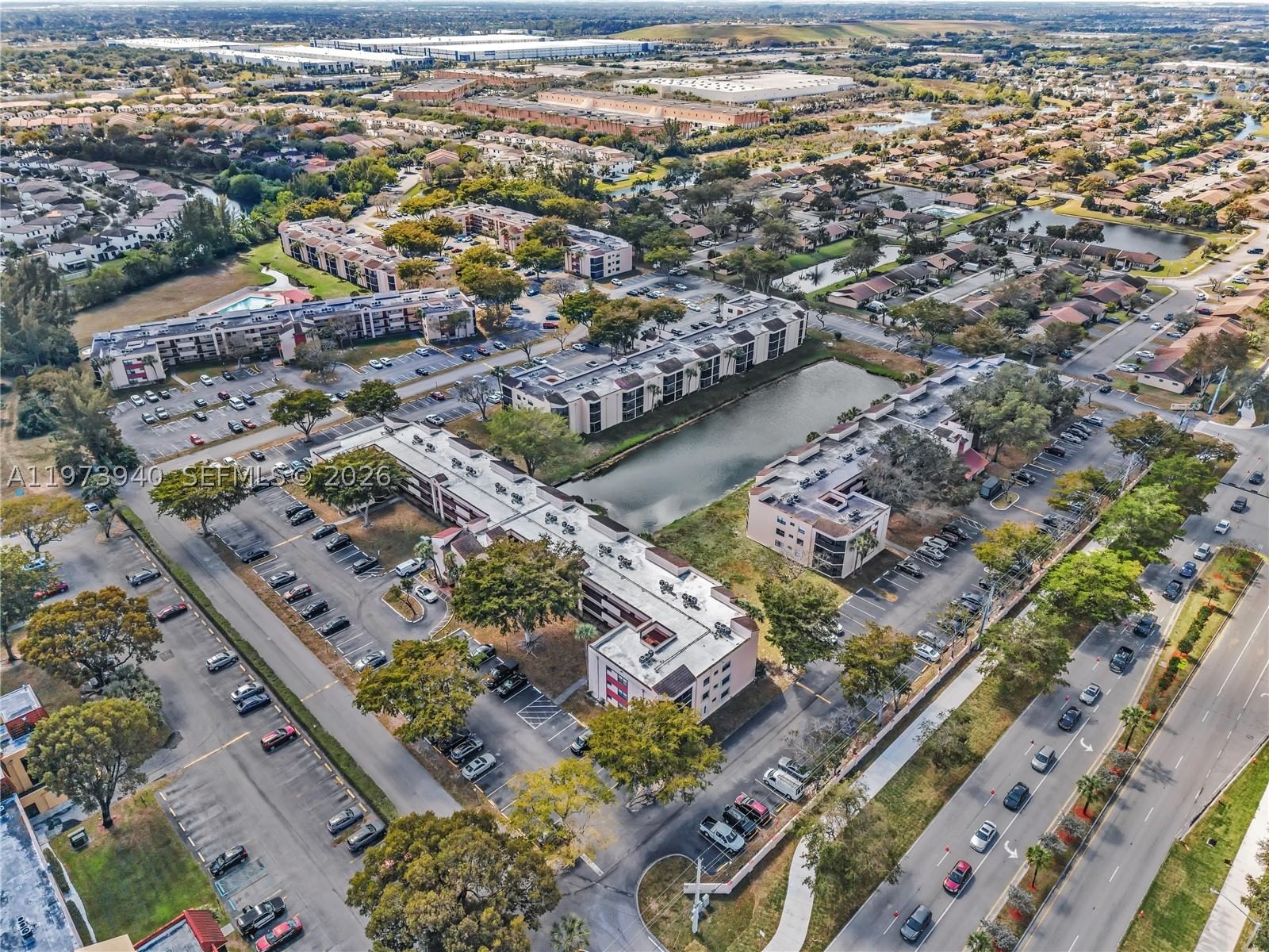 Real estate property located at 3252 Foxcroft Rd #102, Broward, Miramar Club Condominium, Miramar, FL