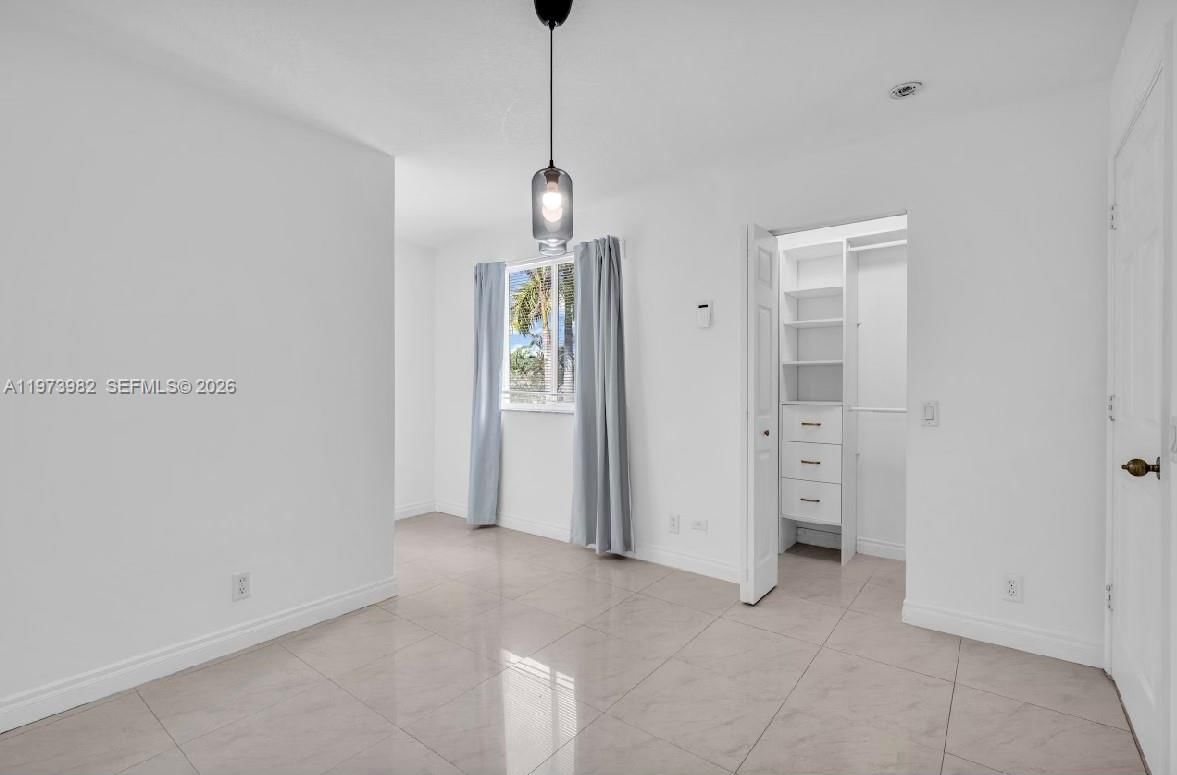 Real estate property located at 1386 Canary Island Dr, Broward, Sector 2- Parcels 21b 22, Weston, FL