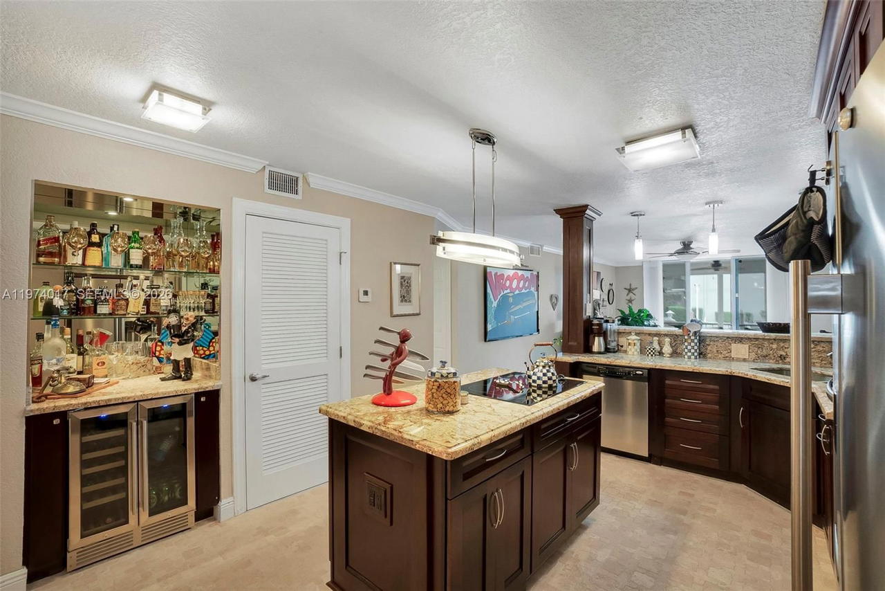 Real estate property located at 777 Federal Hwy #109E, Broward, Island Club One Condo, Pompano Beach, FL