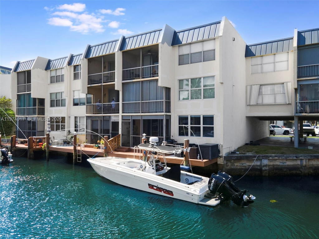 Real estate property located at 777 Federal Hwy #109E, Broward, Island Club One Condo, Pompano Beach, FL
