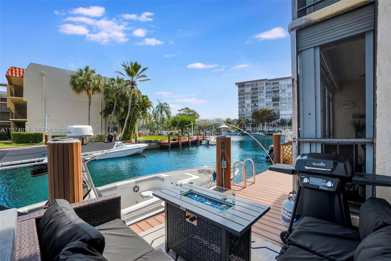 Real estate property located at 777 Federal Hwy #109E, Broward, Island Club One Condo, Pompano Beach, FL