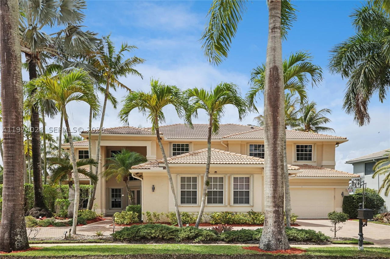 Real estate property located at 1537 Victoria Isle Way, Broward, Sector 7-parcel W, Weston, FL