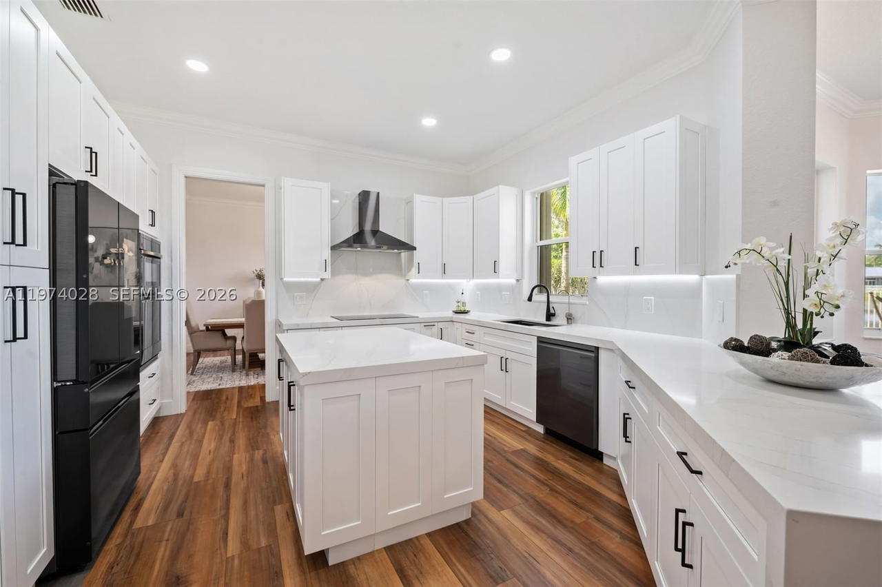 Real estate property located at 1537 Victoria Isle Way, Broward, Sector 7-parcel W, Weston, FL