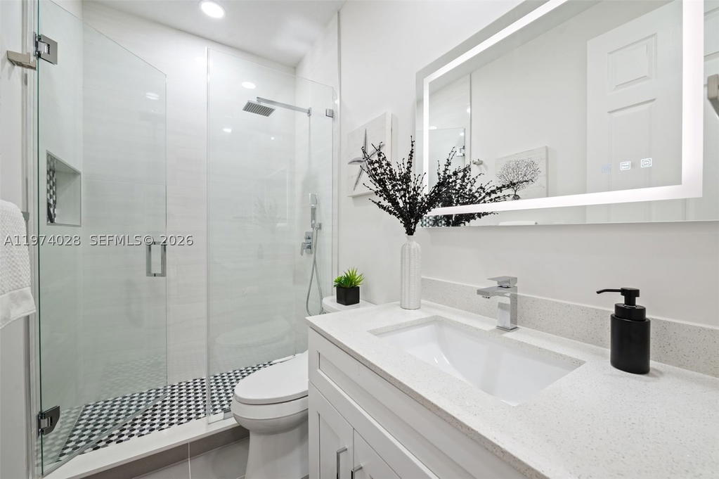 Real estate property located at 1537 Victoria Isle Way, Broward, Sector 7-parcel W, Weston, FL