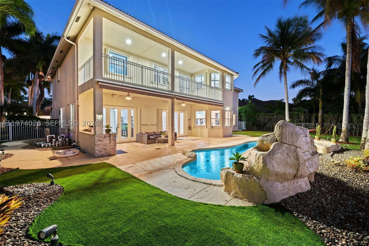 Real estate property located at 1537 Victoria Isle Way, Broward, Sector 7-parcel W, Weston, FL