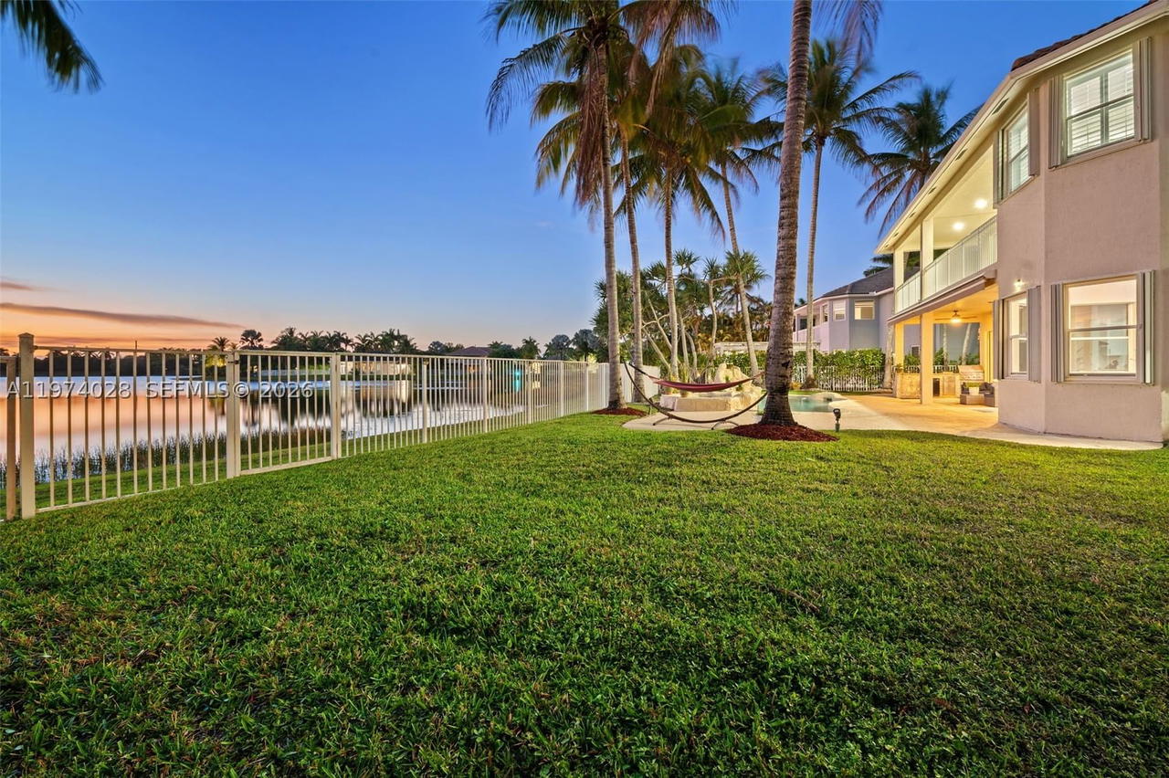 Real estate property located at 1537 Victoria Isle Way, Broward, Sector 7-parcel W, Weston, FL