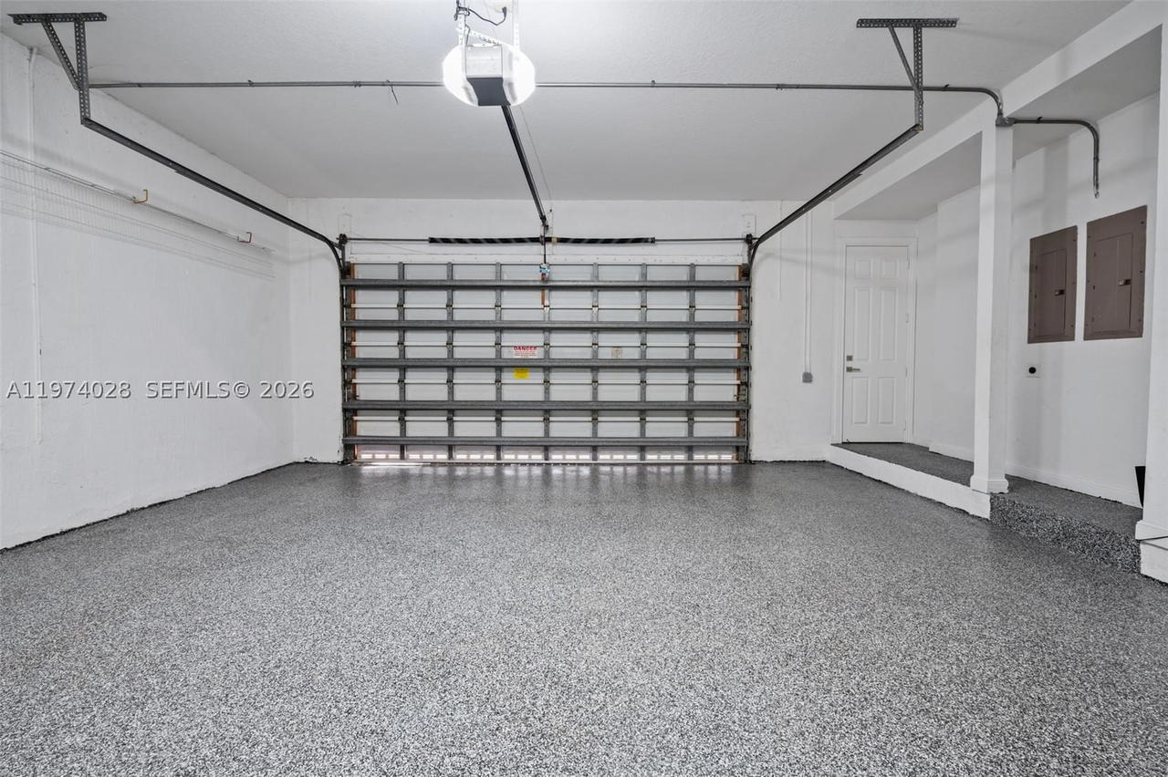 Real estate property located at 1537 Victoria Isle Way, Broward, Sector 7-parcel W, Weston, FL