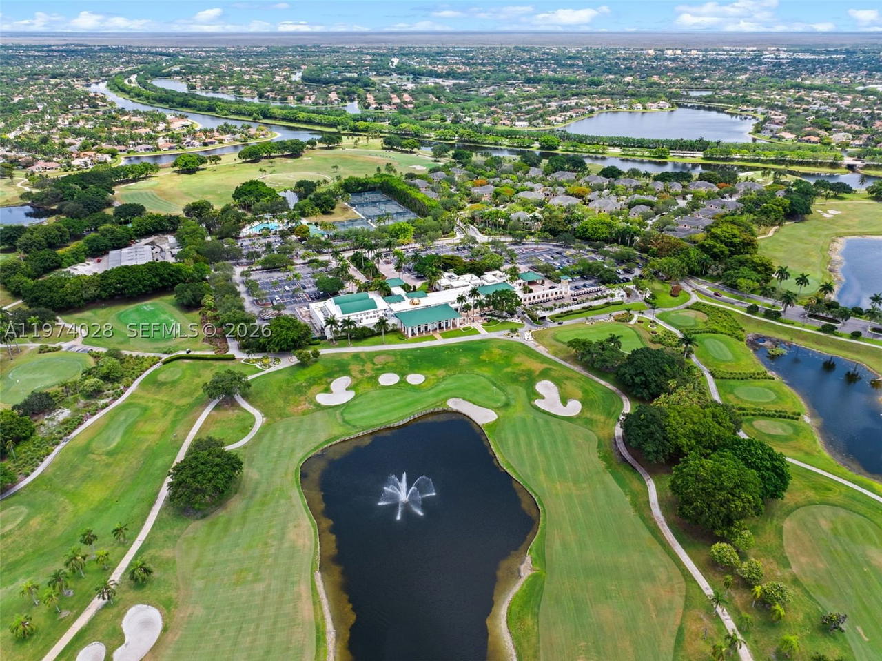 Real estate property located at 1537 Victoria Isle Way, Broward, Sector 7-parcel W, Weston, FL