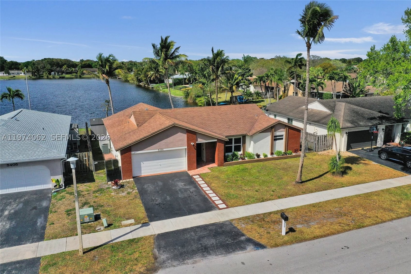 Real estate property located at 5355 116th Ave, Broward, Flamingo Gardens-tamarind, Cooper City, FL