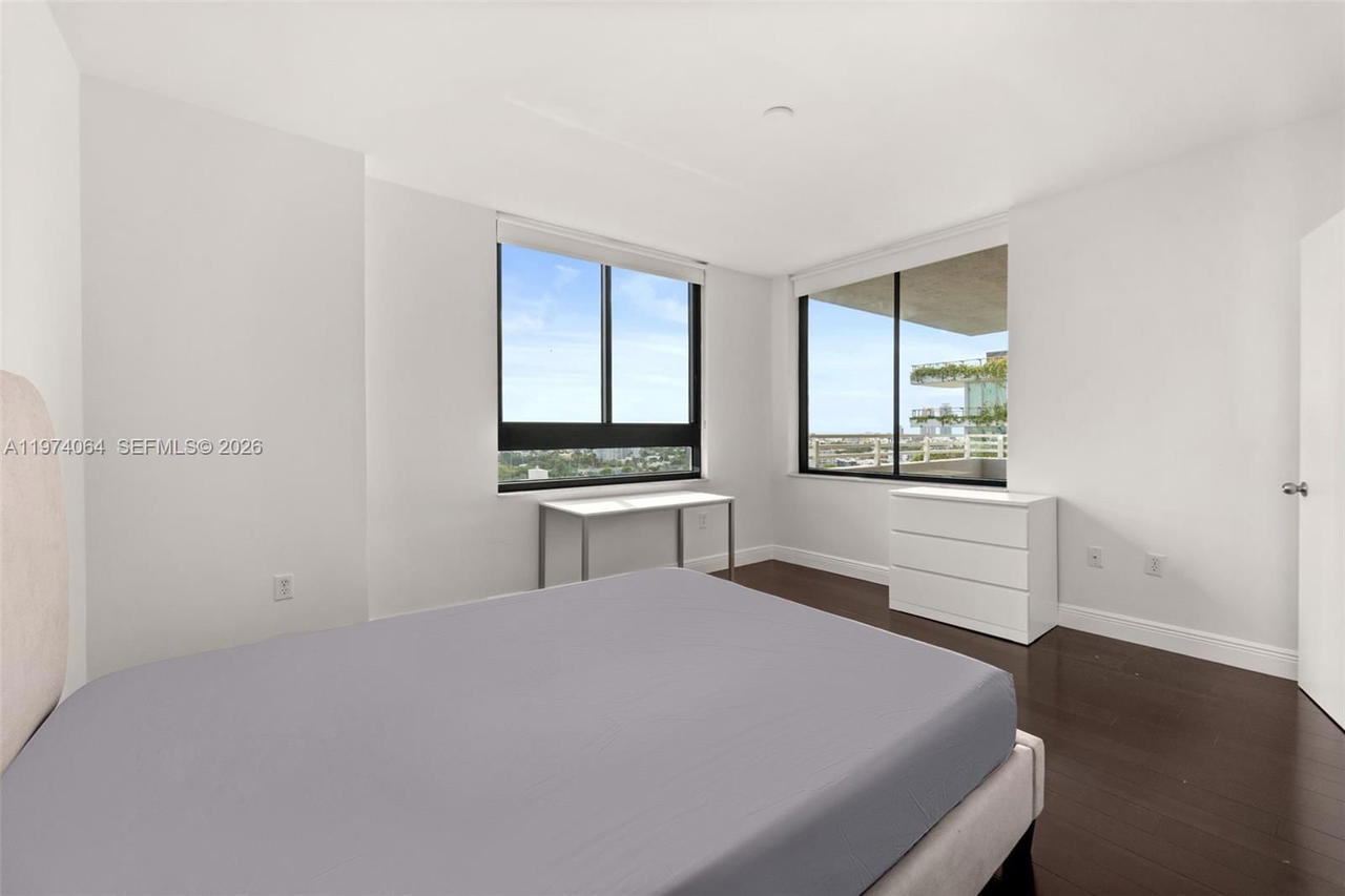 Real estate property located at 1330 West Ave #1614, Miami-dade, The Waverly At South Beach, Miami Beach, FL