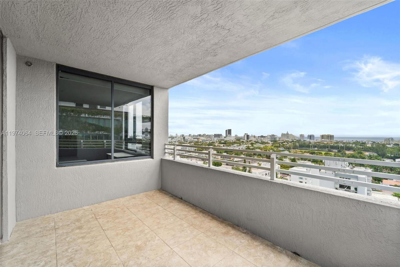 Real estate property located at 1330 West Ave #1614, Miami-dade, The Waverly At South Beach, Miami Beach, FL