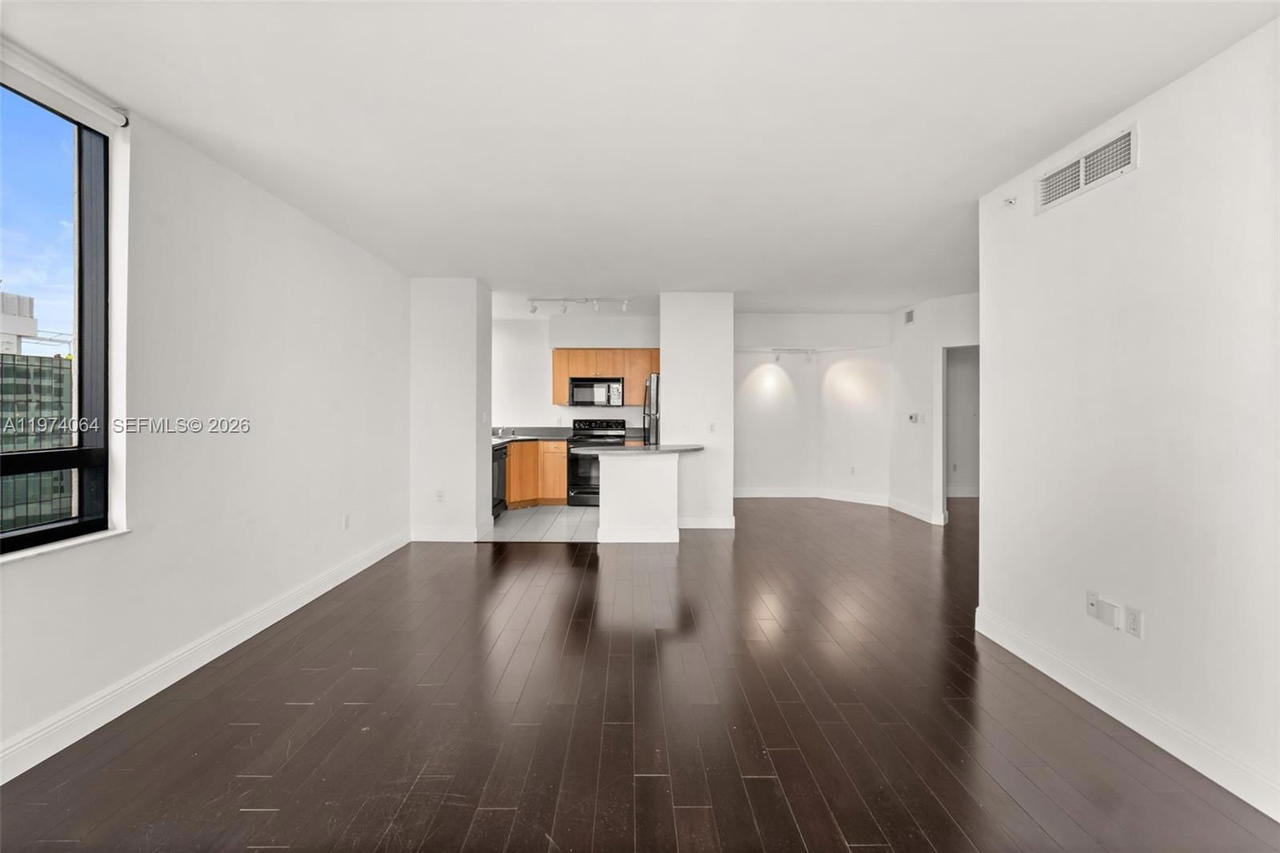 Real estate property located at 1330 West Ave #1614, Miami-dade, The Waverly At South Beach, Miami Beach, FL